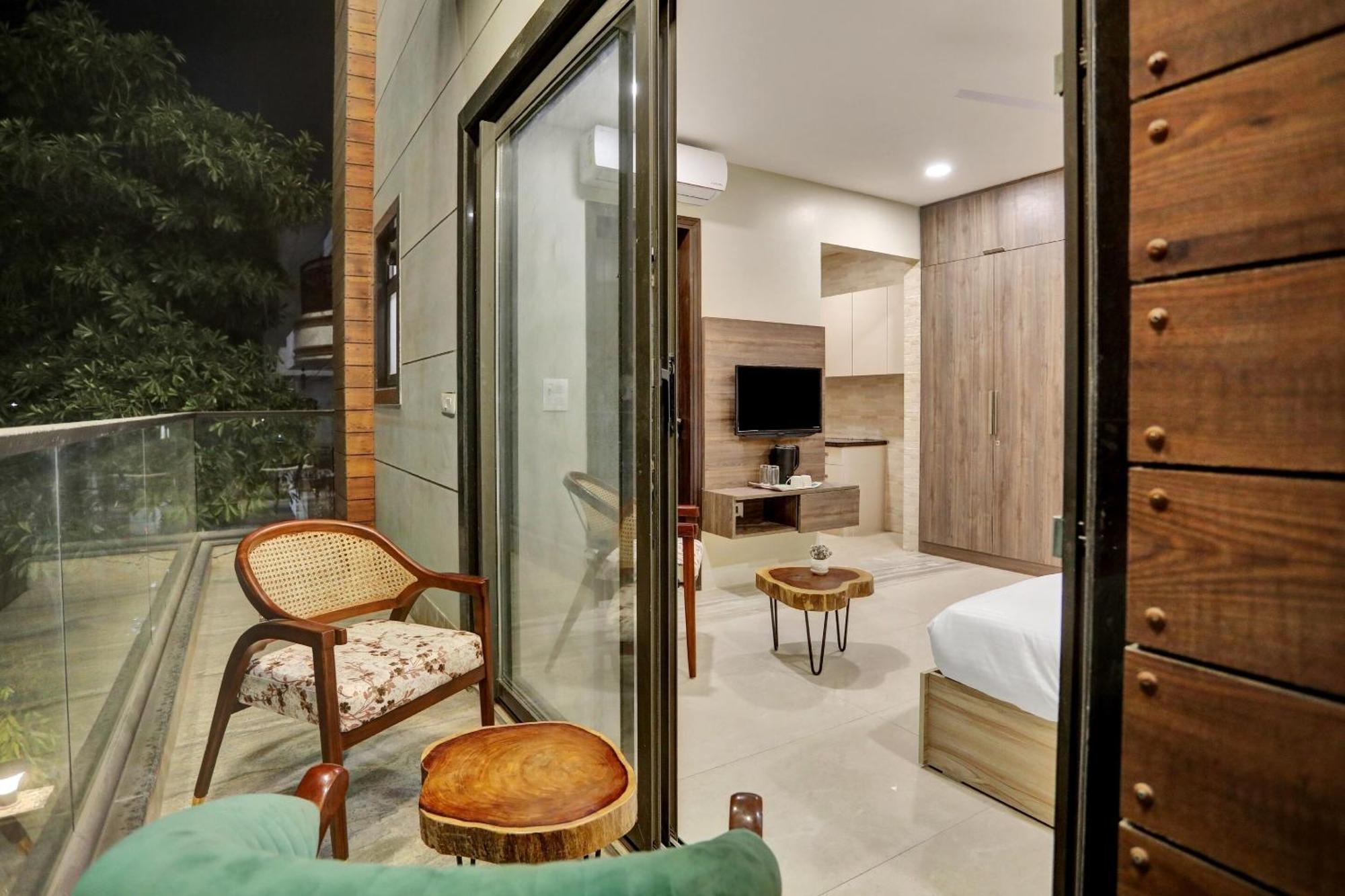 Townhouse Xanthe Hotel Noida Ngoại thất bức ảnh