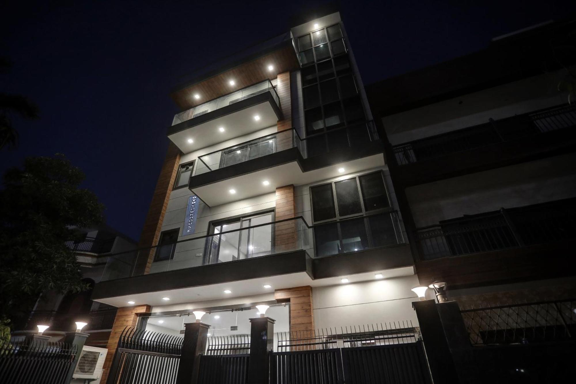 Townhouse Xanthe Hotel Noida Ngoại thất bức ảnh