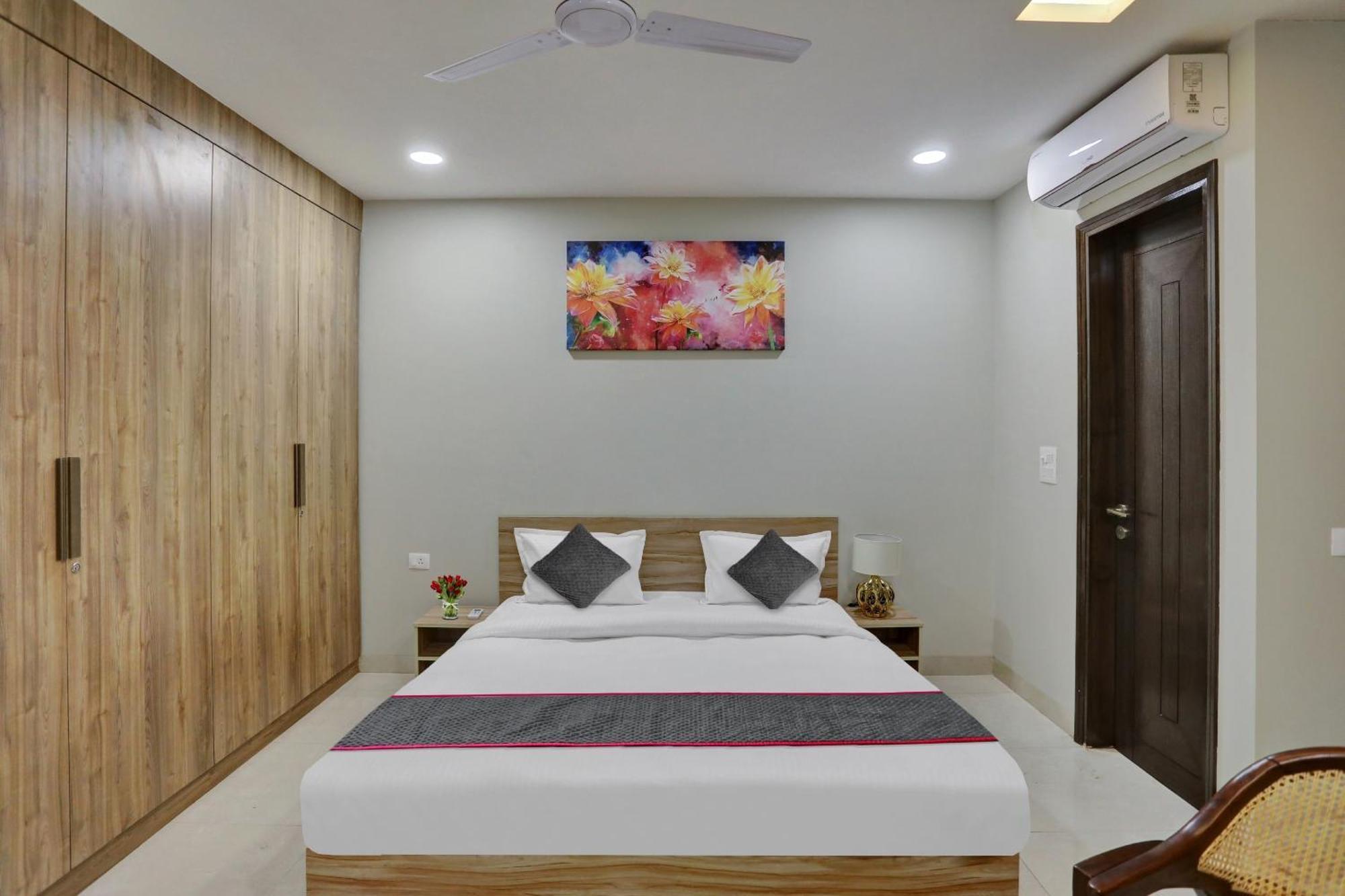 Townhouse Xanthe Hotel Noida Ngoại thất bức ảnh