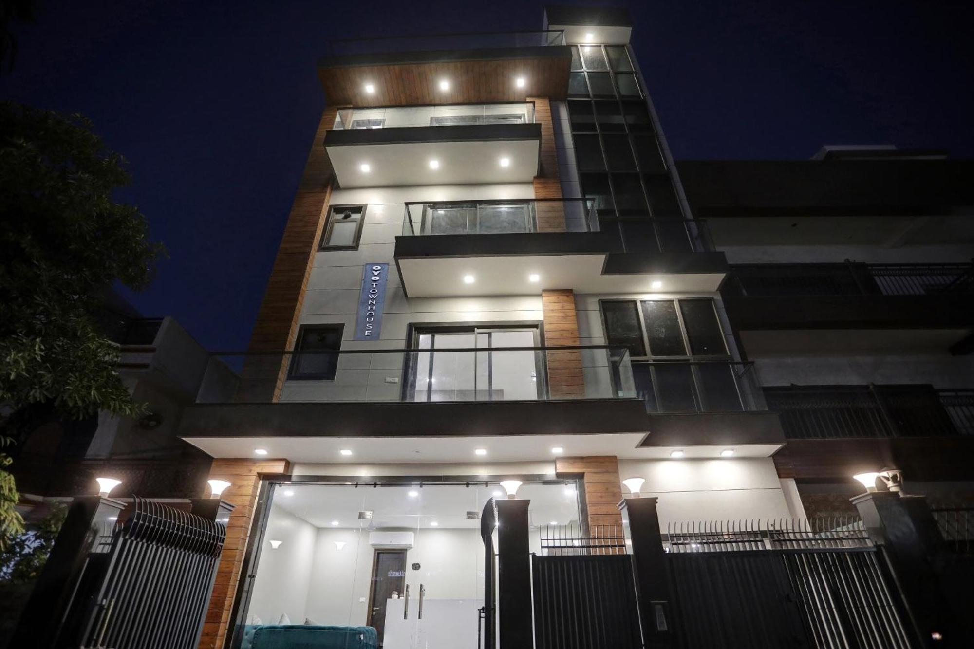 Townhouse Xanthe Hotel Noida Ngoại thất bức ảnh