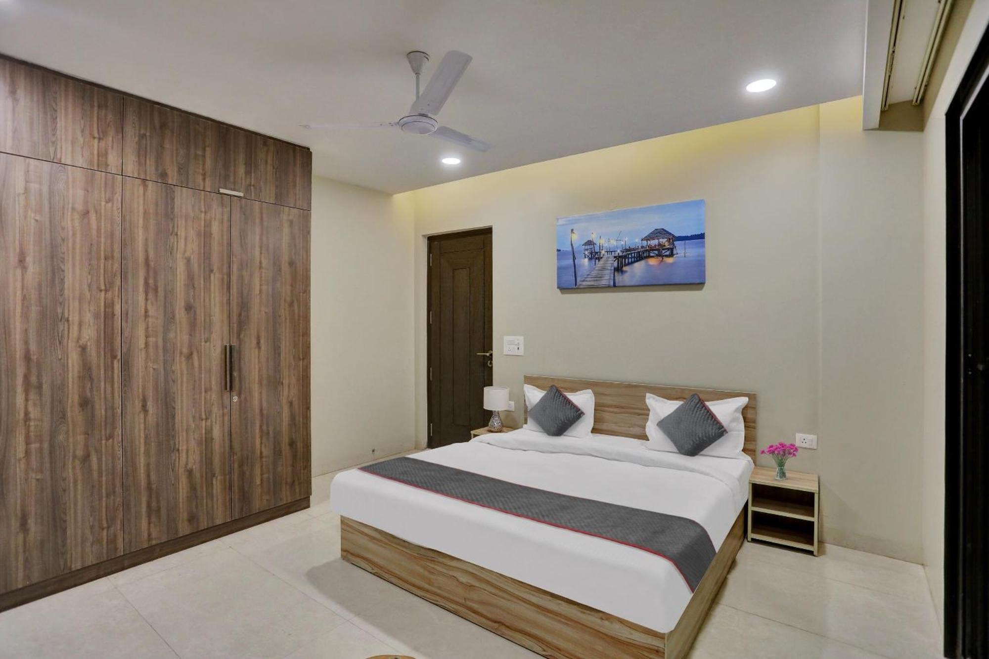 Townhouse Xanthe Hotel Noida Ngoại thất bức ảnh